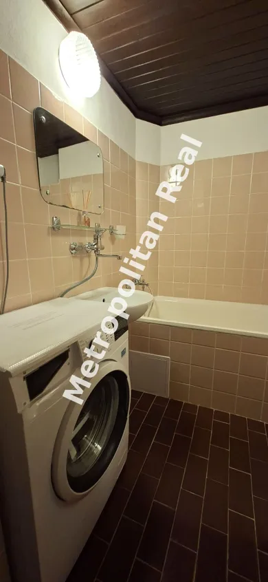 Na prenájom 1-izbový byt, 40 m², Bratislava-Ružinov, Koceľova