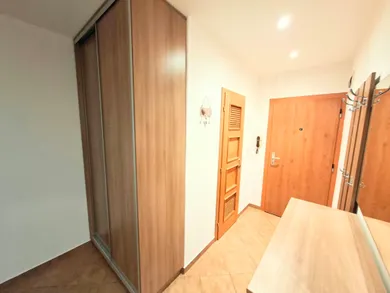 Na prenájom 3-izbový byt, 70 m², Bánovce nad Bebravou
