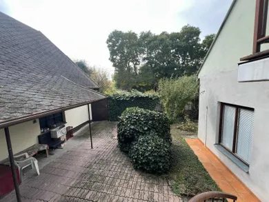 Na predaj 3-izbový dom, 265 m², Komárno, Vnútorná Okružná