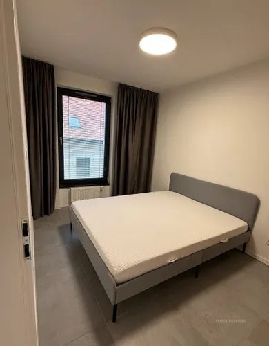 Na prenájom 2-izbový byt, 40 m², Bratislava-Staré Mesto, Šancová
