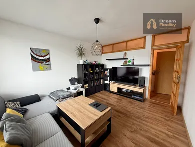 Na predaj 3-izbový byt, 66 m², Kysucké Nové Mesto, Clementisova