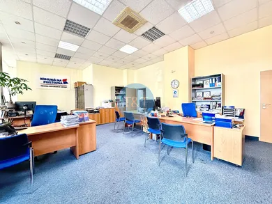 Na prenájom komerčné, 140 m², Bratislava-Ružinov, Košická