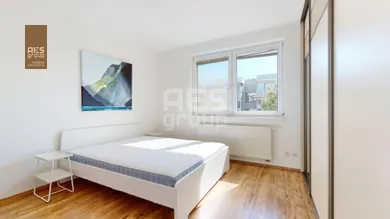 Na prenájom 2-izbový byt, 52 m², Stupava, Bočná 17