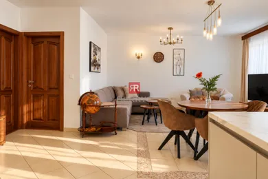 Na prenájom 3-izbový byt, 91 m², Bratislava-Petržalka, Šustekova