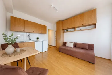 Na prenájom byt v Bratislava-Rača · €420 · Dokončené