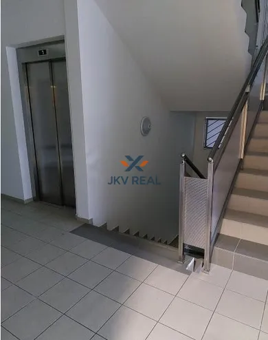 Na predaj 2-izbový byt, 51 m², Trenčín, saratovska