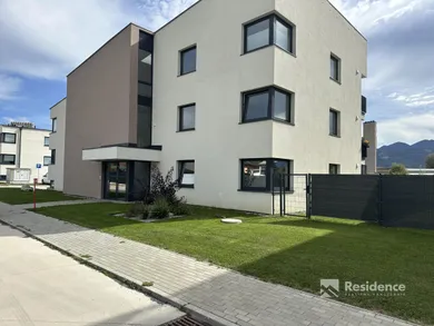 Квартиры в аренду, 3-комнатные, Liptovský Mikuláš · €850