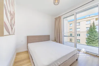 Na prenájom 2-izbový byt, 40 m², Banská Bystrica, Lazovná 58A