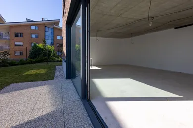 Na predaj 4-izbový byt, 140 m², Bratislava-Nové Mesto, Suchá