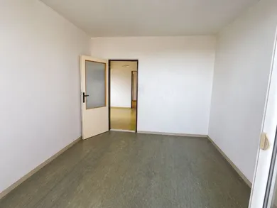Na predaj 3-izbový byt, 73 m², Topoľčany