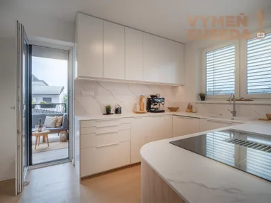 Na predaj 4-izbový dom, 113 m², Lozorno