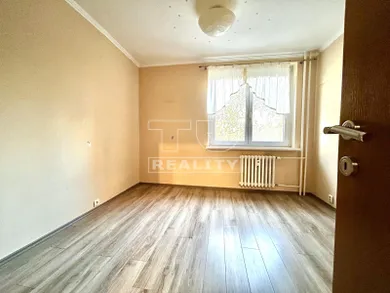 Na predaj 3-izbový byt, 74 m², Piešťany