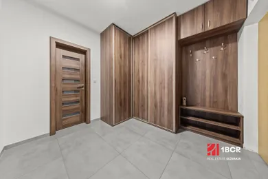 Na predaj 2-izbový byt, 64 m², Pezinok, Dona Sandtnera