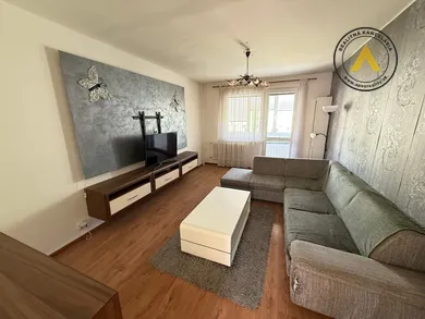 Mieszkania na sprzedaż, 3-pokojowe, Hlohovec · €140 000