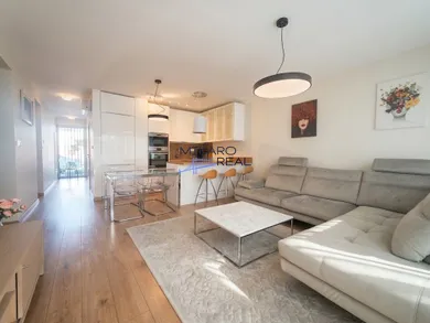 Na predaj 3-izbový byt, 74 m², Nová Dedinka, Krajná