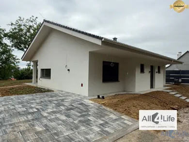 Na predaj 4-izbový dom, 115 m², Hrádok