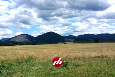 Na predaj pozemok, 704 m², Dulov
