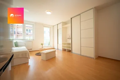 Na prenájom 1-izbový byt, 33 m², Pezinok, Muškátova