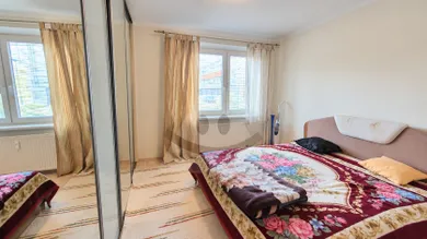 Na prenájom 3-izbový byt, 75 m², Martin, Kozmonautov