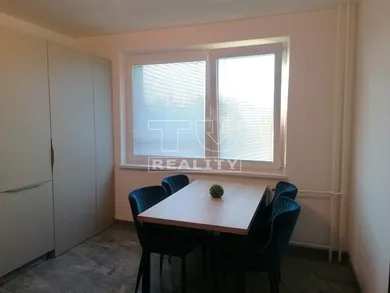 Na predaj 3-izbový byt, 68 m², Dubnica nad Váhom