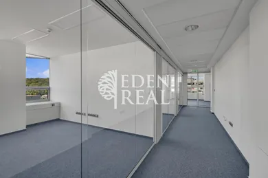 Na prenájom komerčné, 112 m², Bratislava-Karlova Ves, Dúbravská cesta