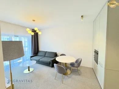 Na prenájom 2-izbový byt, 45 m², Bratislava-Staré Mesto