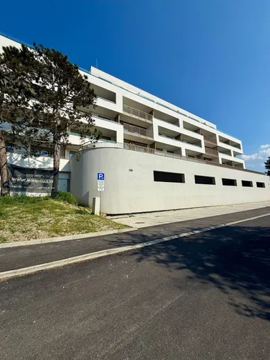 Na predaj 4-izbový byt, 84 m², Bratislava-Nové Mesto, Matúškova