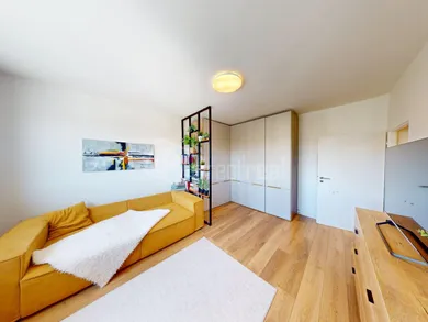 Na predaj 2-izbový byt, 56 m², Bratislava-Rača, Cyprichova