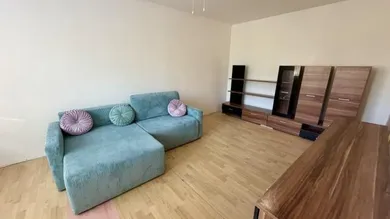 Na predaj 2-izbový byt, 45 m², Bratislava-Dúbravka, Hanulova