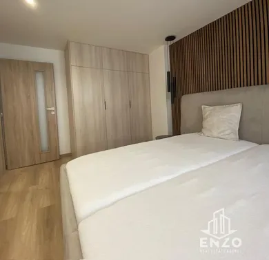Na prenájom 2-izbový byt, 50 m², Bratislava-Staré Mesto, Šoltésovej