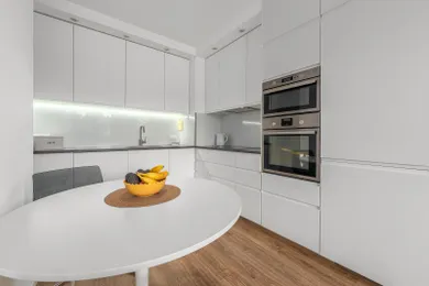 Na predaj 2-izbový byt, 47 m², Bratislava-Petržalka, Žltá