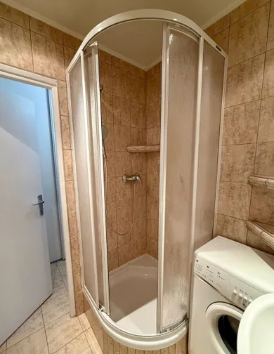 Na prenájom 1-izbový byt, 34 m², Bratislava-Karlova Ves, Karloveská