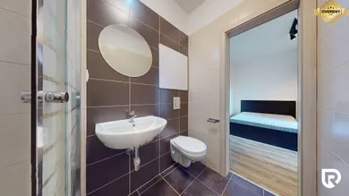 Na predaj 1-izbový byt, 19 m², Bratislava-Petržalka, Antolská
