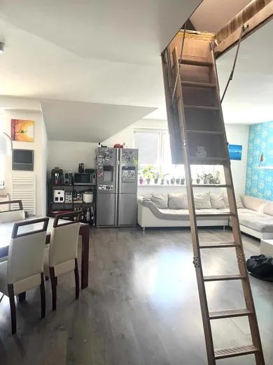 Na predaj 4-izbový byt, 70 m², Bratislava-Vajnory, Široká
