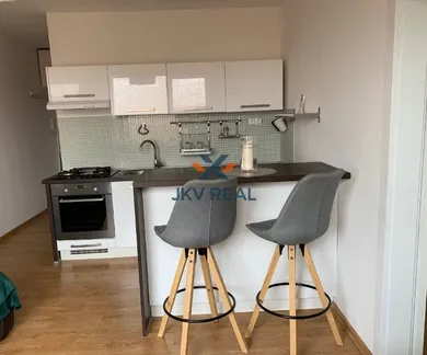 Byty na prenájom 1-izbový, Nitra · €600