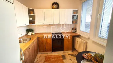 Na predaj 3-izbový byt, 66 m², Poprad