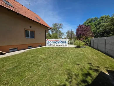 Na predaj 5-izbový dom, 148 m², Dunajská Lužná, Hlavná
