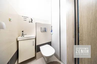 Na predaj 3-izbový byt, 64 m², Dunajská Streda, Nám. SNP