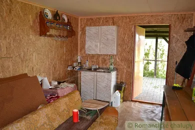 Na predaj pozemok, Vlača