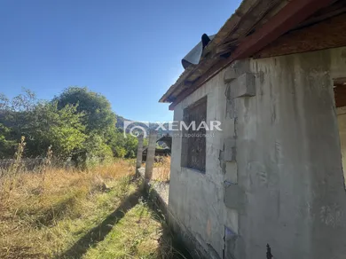Na predaj pozemok, Senné