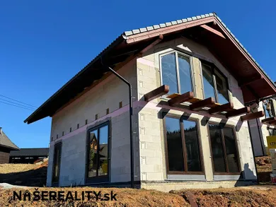 Na predaj rekreačný dom, 111 m², Čierny Balog, Bexeľ