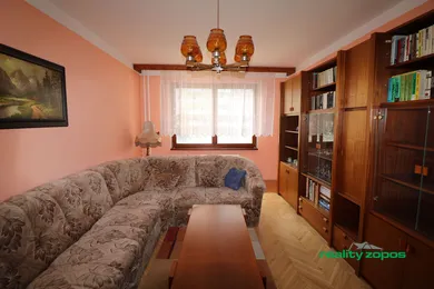 Na predaj 3-izbový byt, 80 m², Púchov, 1. mája