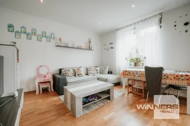 Na predaj 2-izbový byt, 56 m², Stropkov, Hlavná