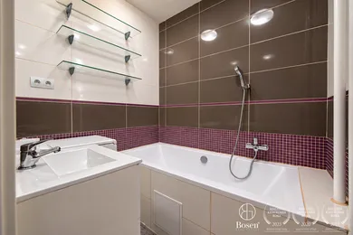 Na predaj 2-izbový byt, 56 m², Trenčín, Legionárska