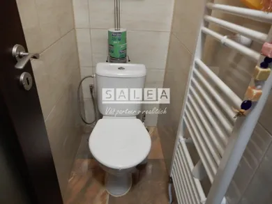 Na predaj dom, 97 m², Želiezovce, -
