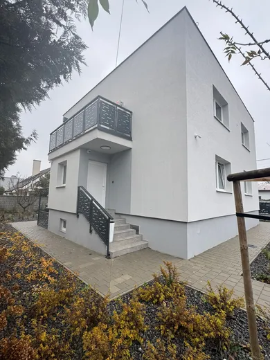 Domy na sprzedaż, 1-pokojowe, Trnava · €589 000