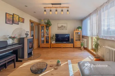 Na predaj 3-izbový byt, 74 m², Liptovský Mikuláš, Pod Sitieňom