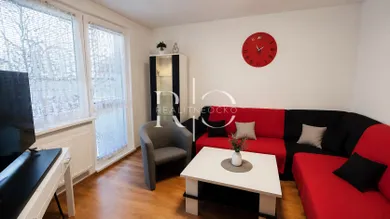 Na predaj 3-izbový byt, 61 m², Tlmače, -