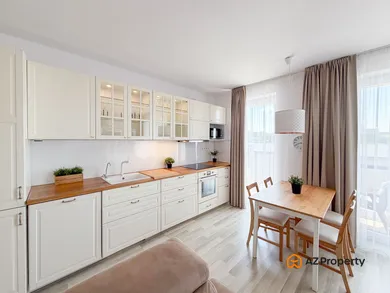 Na predaj 3-izbový byt, 75 m², Bratislava-Petržalka, Žltá