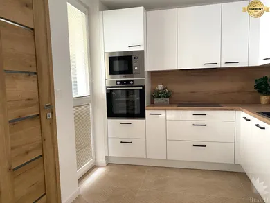 Na predaj 3-izbový byt, 72 m², Bratislava-Staré Mesto, Medená